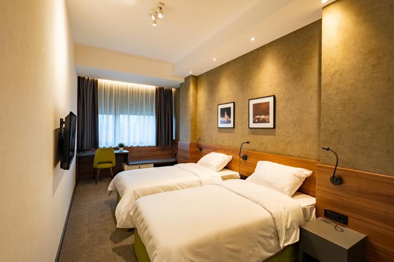 Hotel Element Novi Sad Exteriör bild
