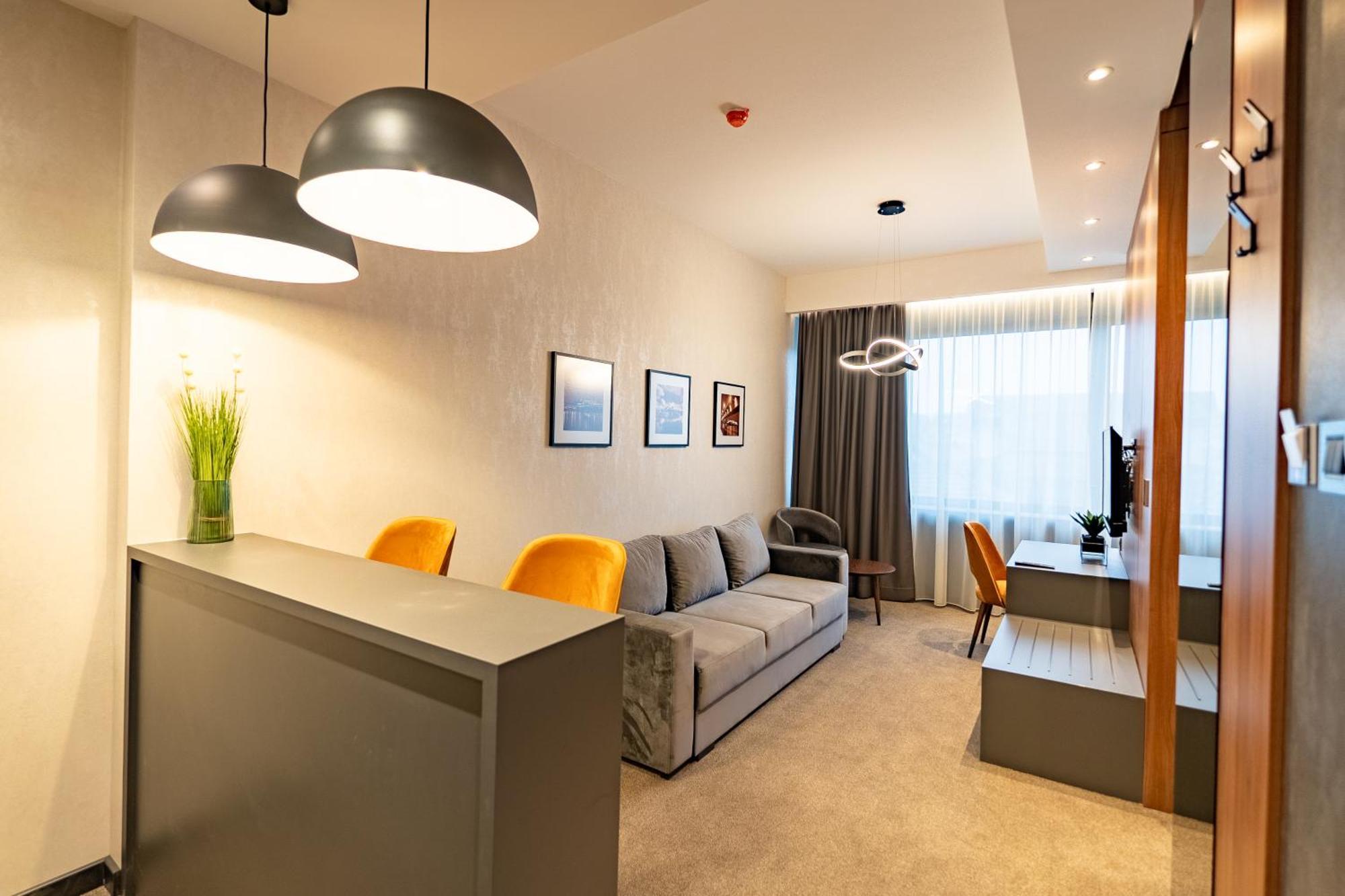 Hotel Element Novi Sad Exteriör bild