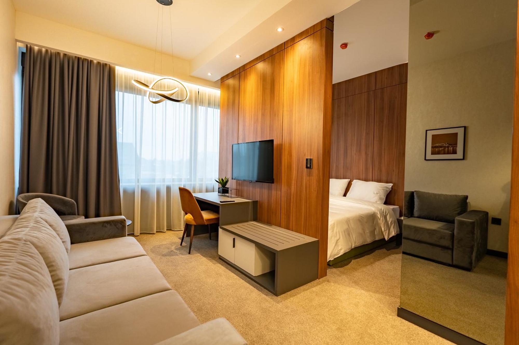 Hotel Element Novi Sad Exteriör bild